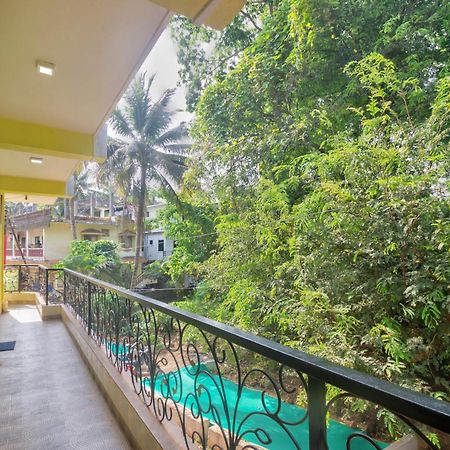 Green Field View Hotel Candolim Bagian luar foto