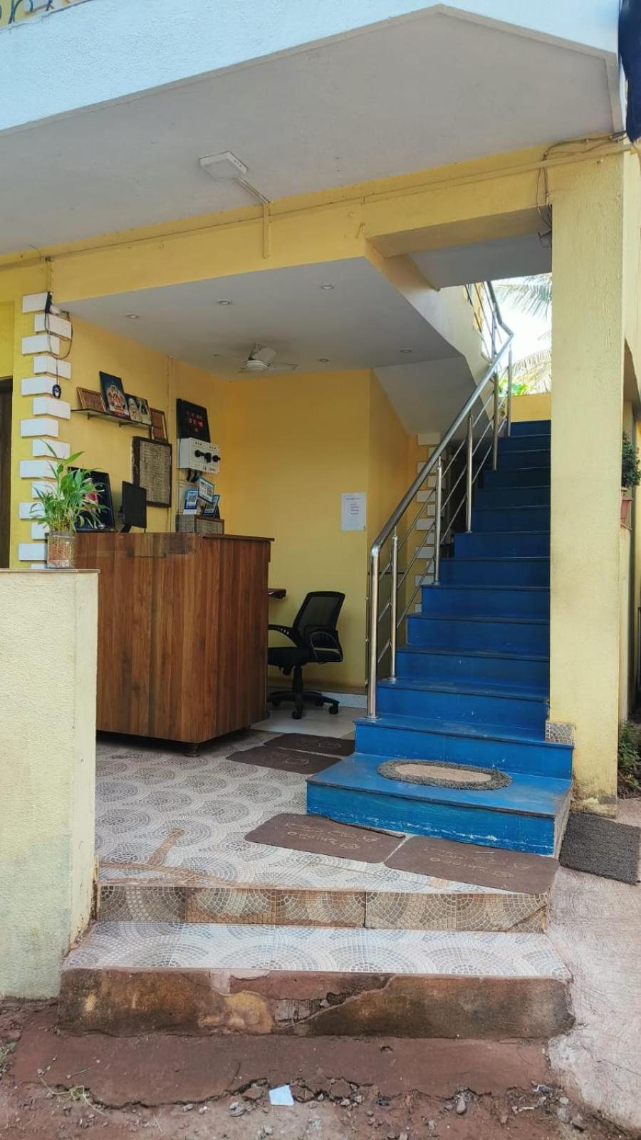Green Field View Hotel Candolim Bagian luar foto
