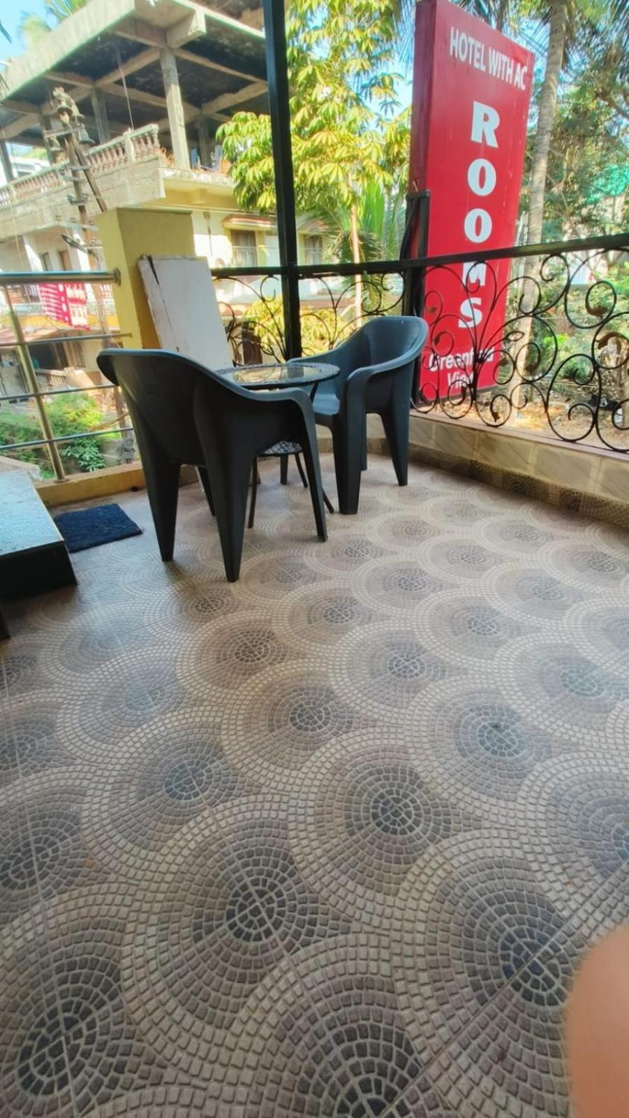 Green Field View Hotel Candolim Bagian luar foto